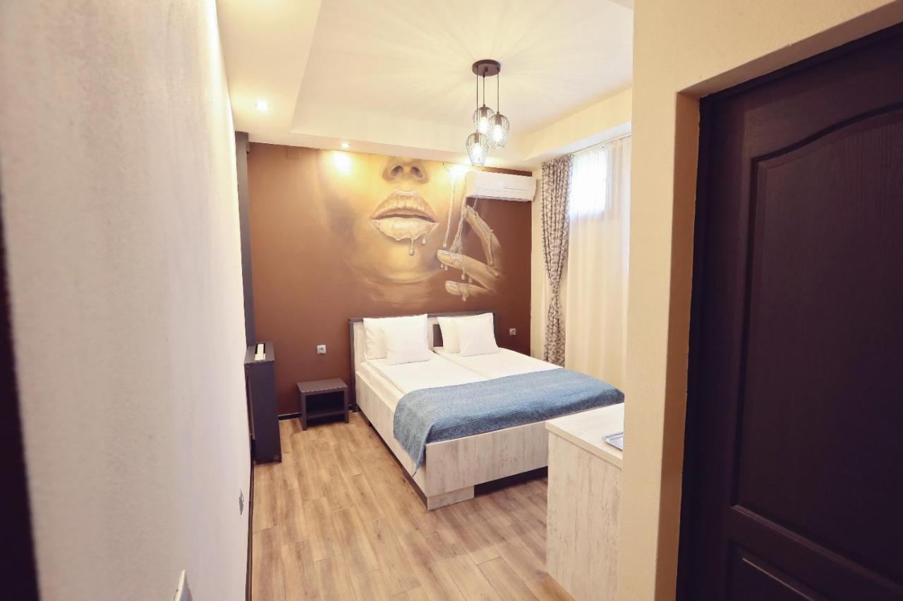 Dezire Guesthouse Baile 1 Mai Dış mekan fotoğraf