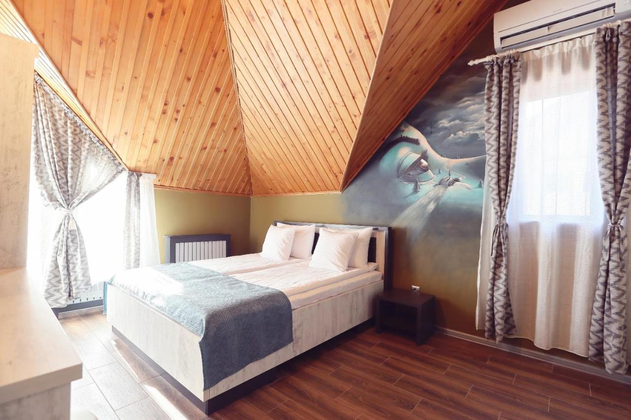 Dezire Guesthouse Baile 1 Mai Dış mekan fotoğraf